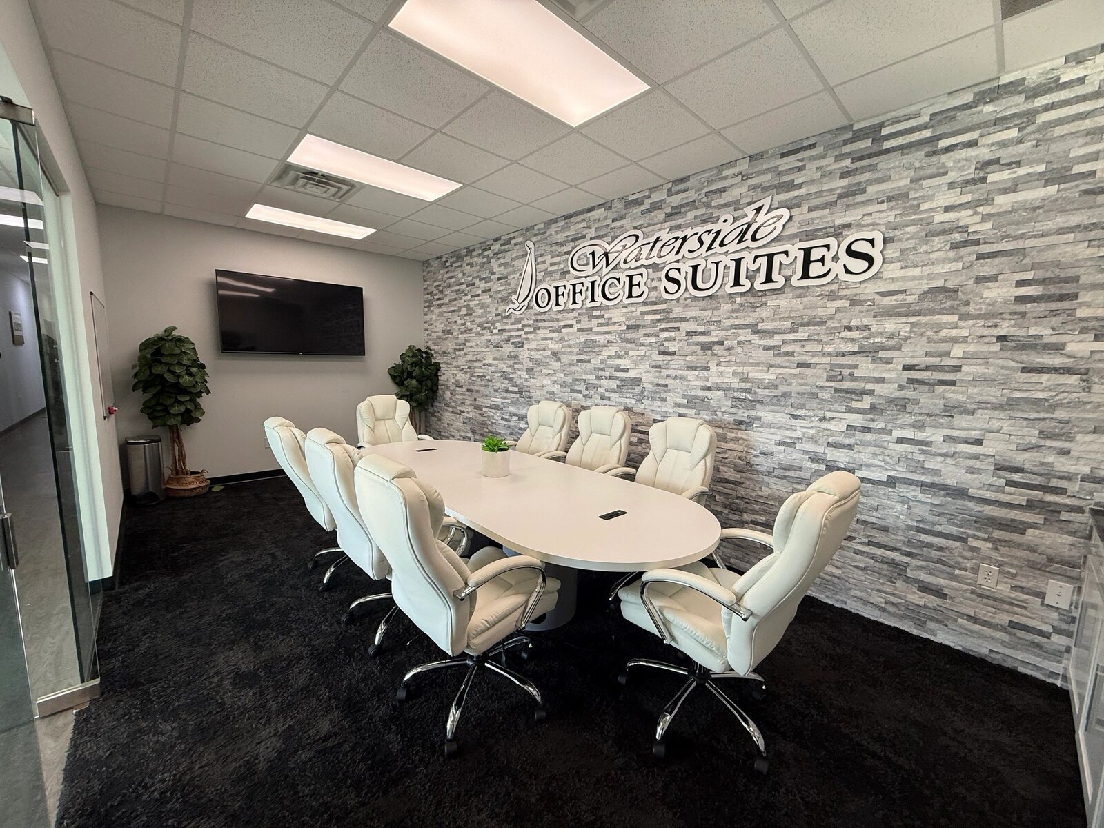 Waterside Office Suites at Davidson